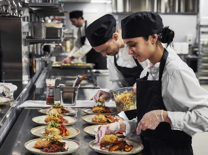 Kitchen_Action_LV